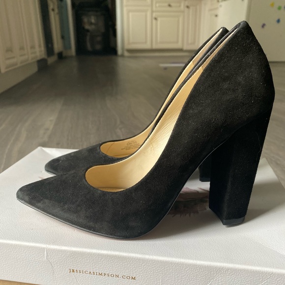 Jessica Simpson “Tolli” Pointed Heels - Picture 2 of 7